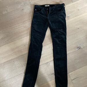Like new, AG VELVET SKINNY PANTS